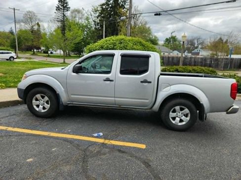 Used 2011 Nissan Frontier S AWD/4WD image 7