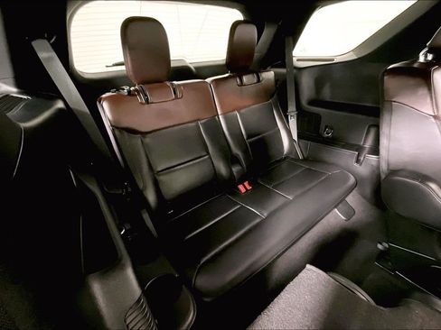 Used 2021 Ford Explorer Platinum w/ Equipment Group 601A image 28