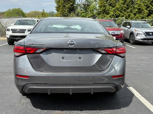 Used 2023 Nissan Sentra S image 5