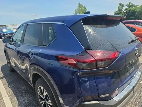Certified 2023 Nissan Rogue SV AWD/4WD image 5