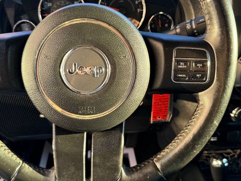 Used 2016 Jeep Wrangler Unlimited Sport w/ Connectivity Group image 22