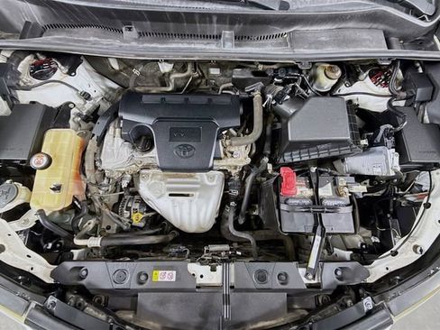 Used 2018 Toyota RAV4 XLE image 28