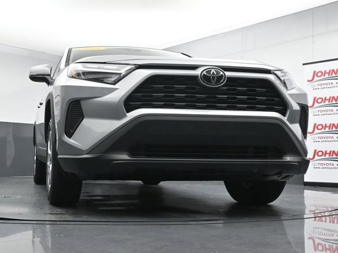 Used 2025 Toyota RAV4 LE FWD image 33