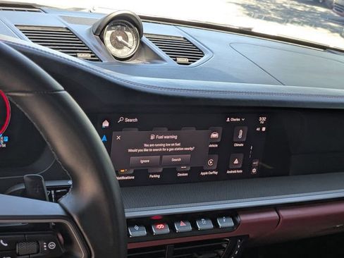 Used 2025 Porsche 911 Carrera image 18