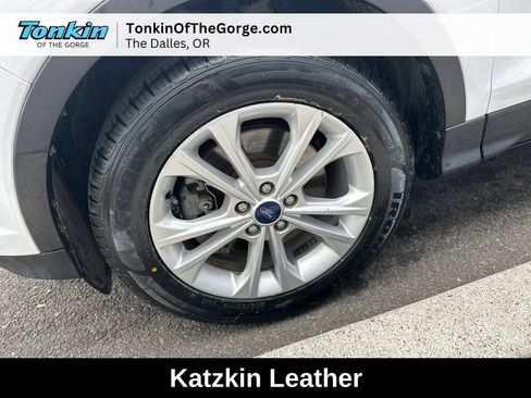 Used 2017 Ford Escape SE AWD/4WD image 11