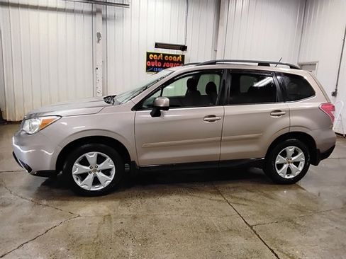 Used 2015 Subaru Forester 2.5i Premium AWD/4WD image 5