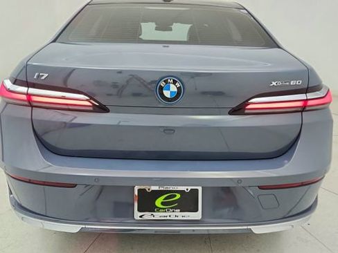 Used 2023 BMW i7 xDrive60 image 12