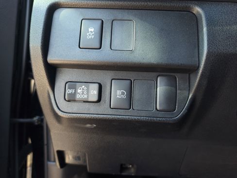 Certified 2023 Toyota Tacoma SR5 w/ Technology Package image 36