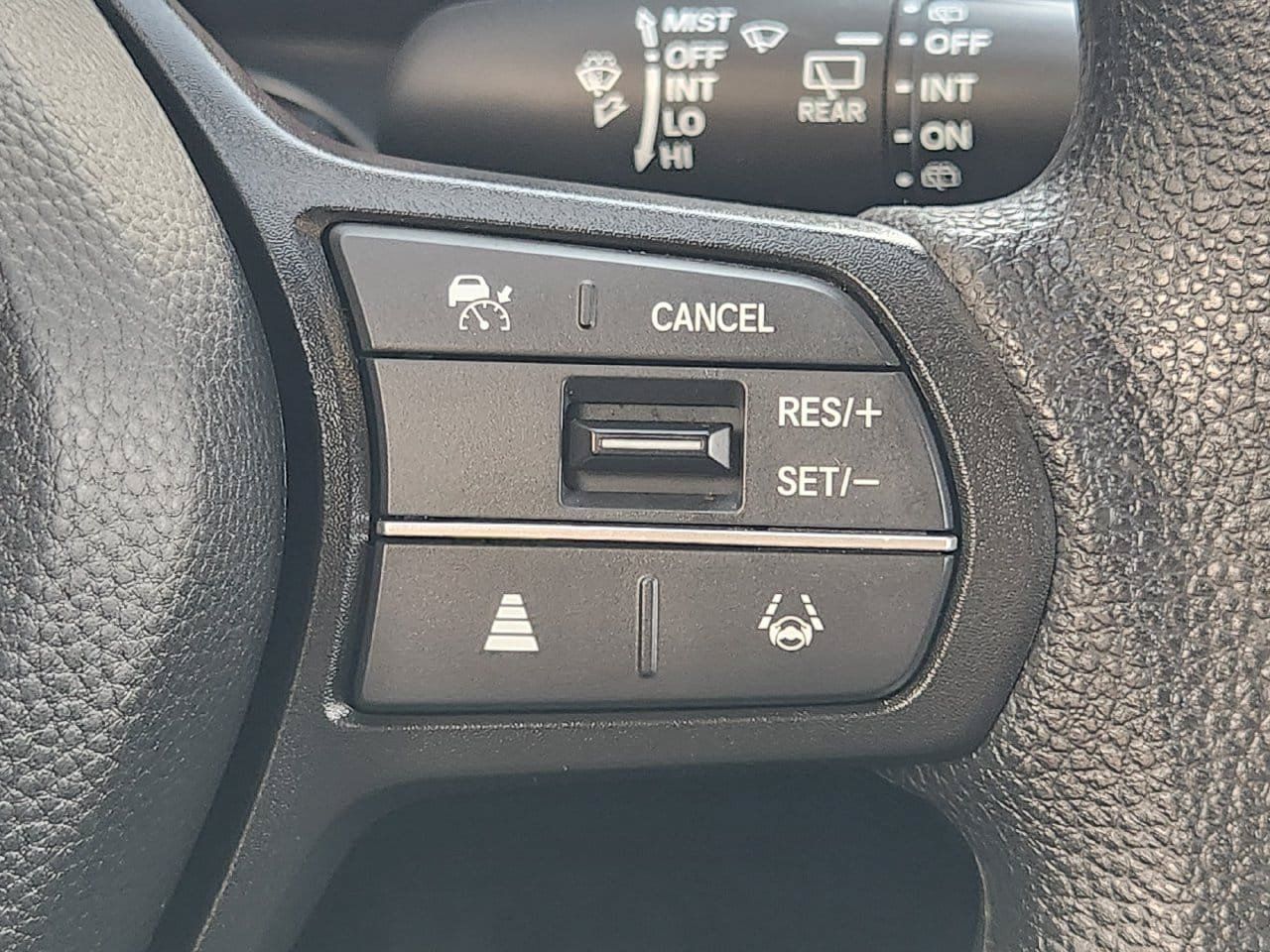 Used 2026 Honda HR-V LX image 27