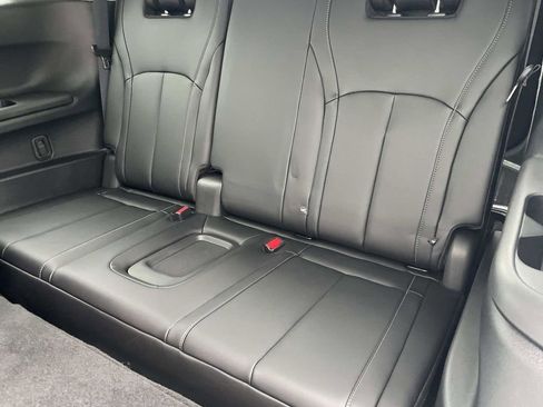 Certified 2026 INFINITI QX60 Luxe w/ Cargo Package FWD image 10