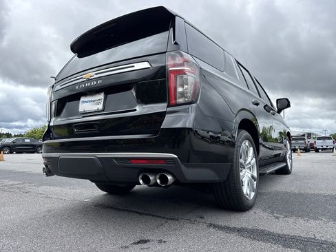 Used 2023 Chevrolet Tahoe High Country w/ Advanced Technology Package AWD/4WD image 12