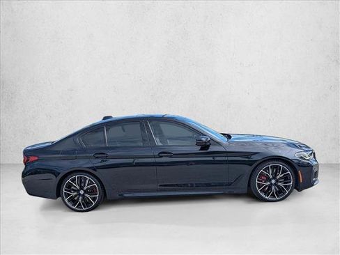 Certified 2023 BMW M550i xDrive AWD/4WD image 4