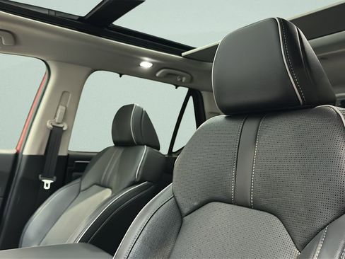 Certified 2025 Honda Pilot Elite image 15