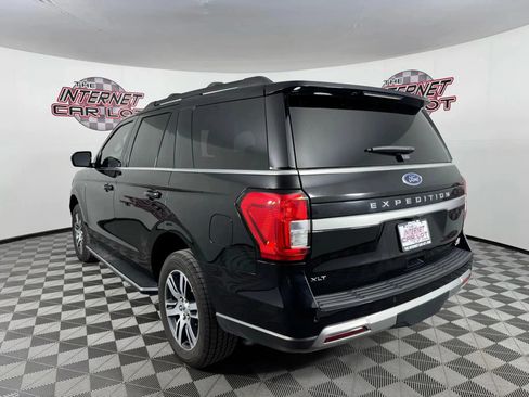 Used 2023 Ford Expedition XLT AWD/4WD image 5