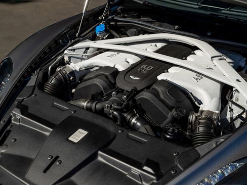 Used 2015 Aston Martin Rapide S RWD image 11