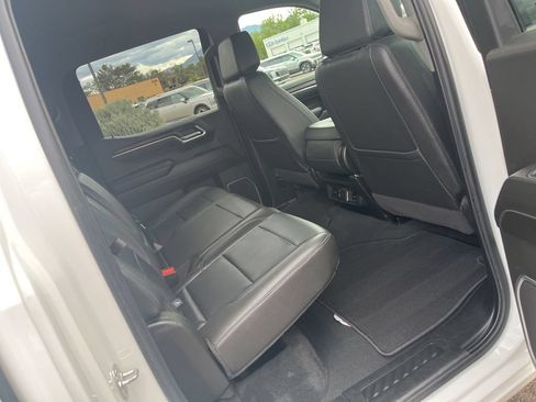 Certified 2025 GMC Sierra 1500 SLT AWD/4WD image 9