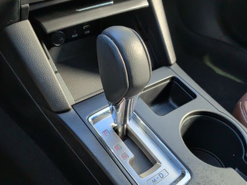 Used 2017 Subaru Outback 3.6R Touring w/ Popular Package #5A image 26