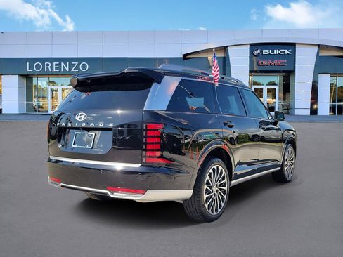 Used 2026 Hyundai Palisade Calligraphy FWD image 5