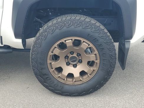 Used 2026 Toyota Tacoma 4x4 Double Cab Hybrid image 4