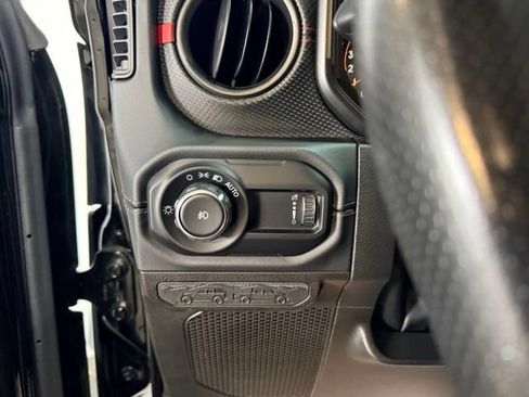 Certified 2024 Jeep Wrangler Unlimited Rubicon 392 w/ Dual Top Group AWD/4WD image 27
