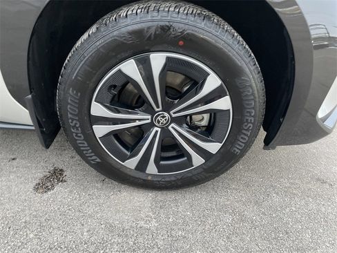 Used 2025 Toyota bZ4X AWD image 11