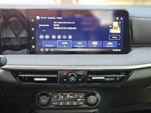 New 2026 Nissan Kicks SV w/ Cold Weather Package image 20