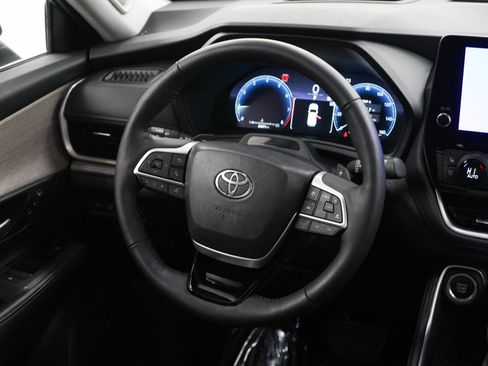 Used 2024 Toyota Grand Highlander AWD image 15