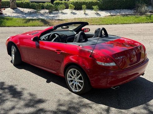 Used 2007 Mercedes-Benz SLK 350 image 4