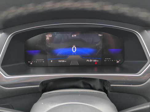 Used 2023 Volkswagen Tiguan SE FWD image 16