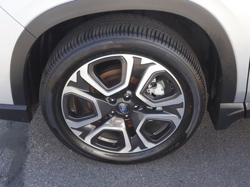 Used 2025 Subaru Ascent Touring w/ Popular Package #1 image 12