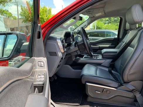Used 2025 Ford F150 Lariat w/ Equipment Group 501A Mid AWD/4WD image 24