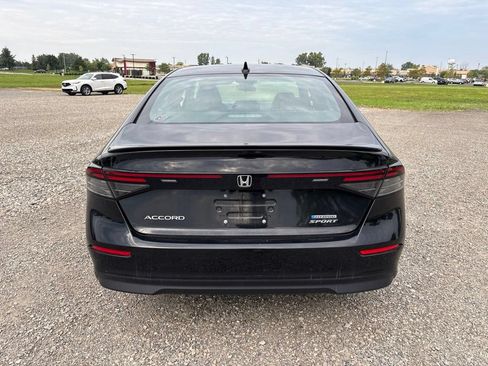 Used 2023 Honda Accord Sport image 10