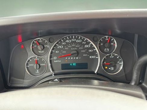 New 2026 Chevrolet Express 2500 RWD image 10