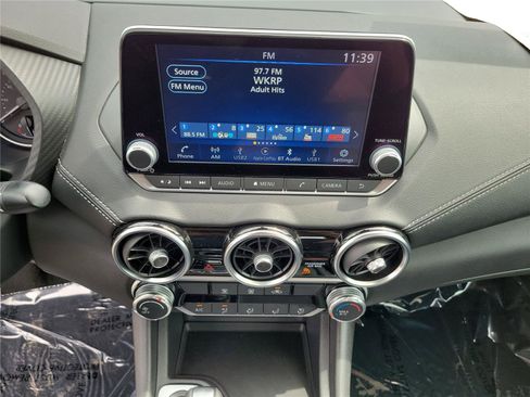 Used 2024 Nissan Sentra SV FWD image 26
