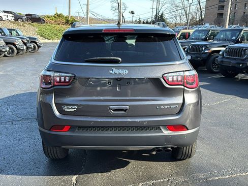 Certified 2019 Jeep Compass Limited w/ Safety & Security Group AWD/4WD image 8