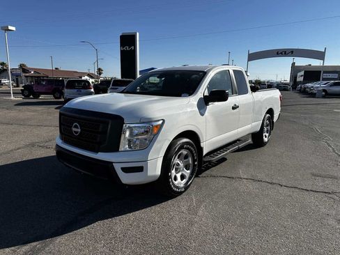 Used 2023 Nissan Titan S RWD image 9