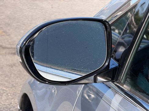 Used 2016 Honda Odyssey Touring Elite image 8