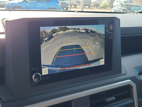 Used 2024 Toyota Tacoma SR image 25