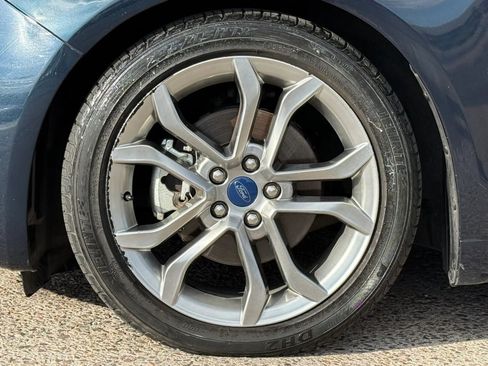 Used 2020 Ford Fusion SEL FWD image 27