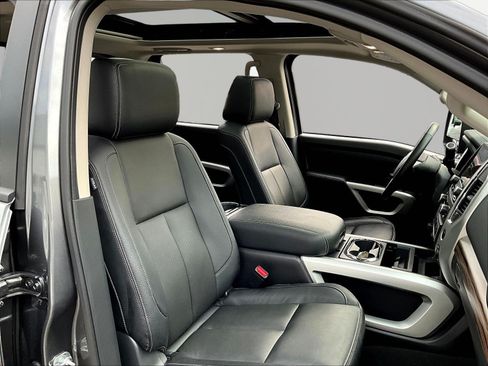Certified 2021 Nissan Titan SL w/ Moonroof Package AWD/4WD image 30