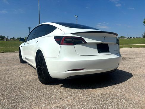 Used 2021 Tesla Model 3 Performance image 7