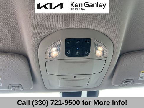 Used 2018 Chrysler Pacifica Touring-L w/ Premium Audio Group image 39