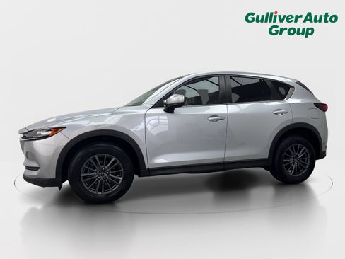 Used 2020 MAZDA CX-5 Touring FWD image 2
