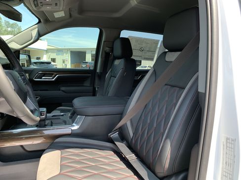 New 2025 Chevrolet Silverado 1500 RST AWD/4WD image 17