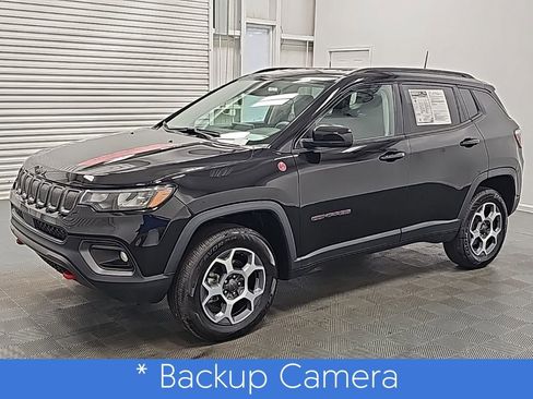 Used 2022 Jeep Compass Trailhawk image 5