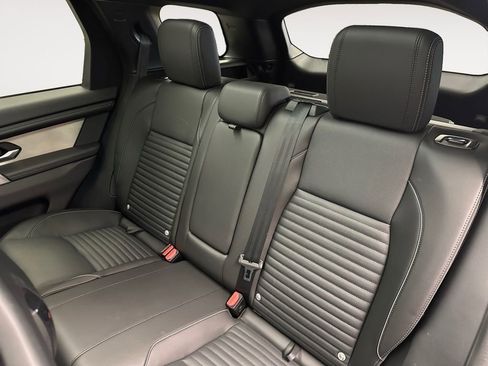 Used 2025 Land Rover Discovery Sport Dynamic SE image 22
