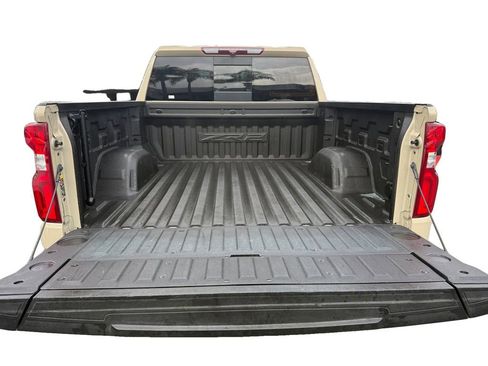 Used 2022 Chevrolet Silverado 1500 ZR2 image 10