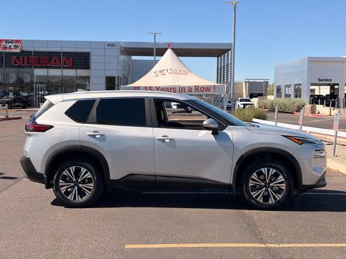 Certified 2023 Nissan Rogue SV w/ SV Premium B Package FWD image 7
