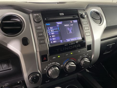 Used 2014 Toyota Tundra SR5 AWD/4WD image 33