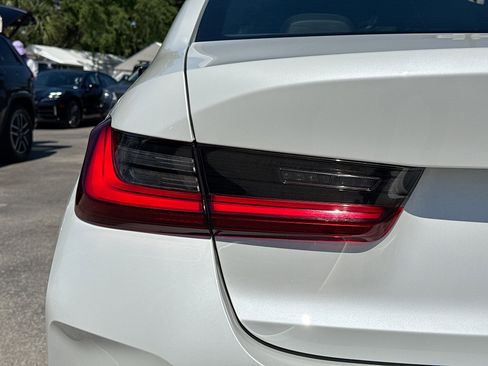 Used 2024 BMW 330i Sedan w/ Premium Package RWD image 10